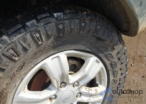 2021 Ford Ranger Xl z USA, uszkodzony, nr VIN 1FTER4FHXMLD27770